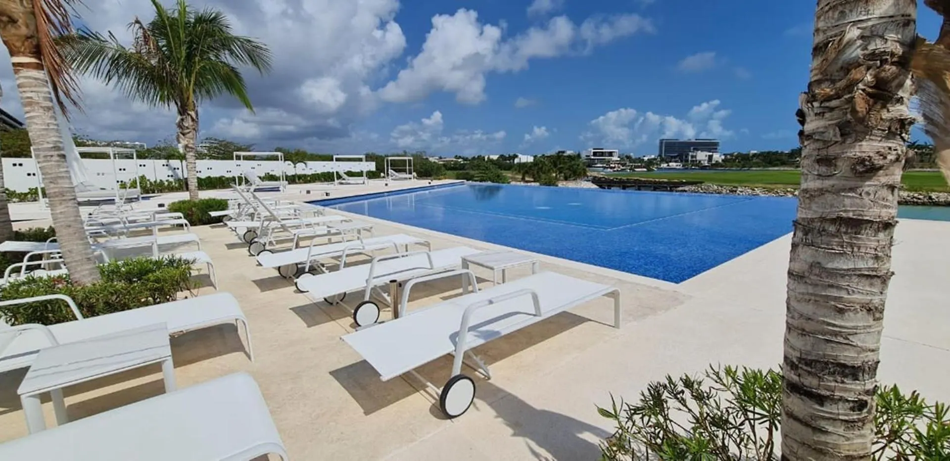 Marea Puerto Cancun, Brand New Condo, Amazing View