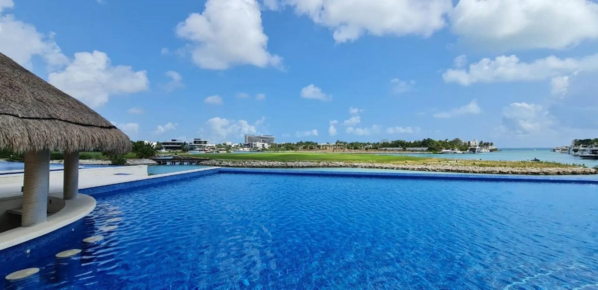 Marea Puerto Cancun, Brand New Condo, Amazing View Cancun
